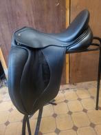 Dressuurzadel van Macrider, Dieren en Toebehoren, Paarden en Pony's | Zadels, Ophalen, Zo goed als nieuw, Dressuur