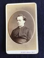 CDV, Geestelijke, Huysen & Zoon, Hoorn, Carte de Visite, Gebruikt, Foto, Ophalen of Verzenden, Voor 1940