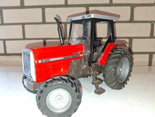 Massey Ferguson 8120 dynashift, Hobby en Vrije tijd, Modelauto's | 1:18, Overige typen, Overige merken, Ophalen