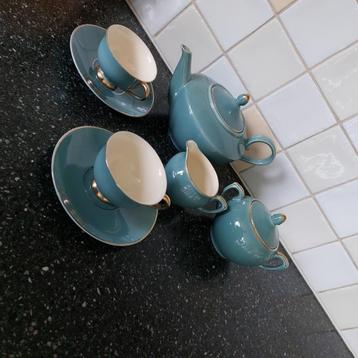 N.V. Koninklijke Plateelbakkerij Gouda servies beschikbaar voor biedingen