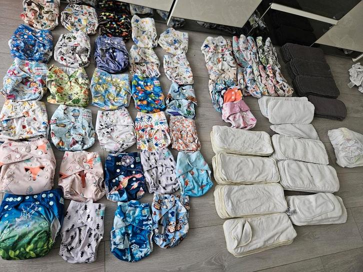 Wasbare luiers met 3 inladen oplopende maten., Kinderen en Baby's, Babykleding | Overige, Zo goed als nieuw, Jongetje of Meisje