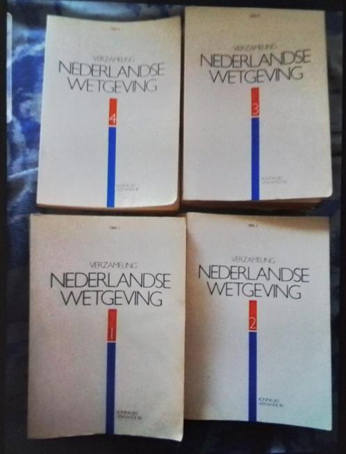 Rechtenboeken, Boeken, Studieboeken en Cursussen, Zo goed als nieuw, Overige niveaus, Ophalen
