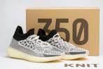 Yeezy 350 V2 CMPCT Slate Panda - Nieuw!, Kleding | Heren, Schoenen, Ophalen of Verzenden, Nieuw, Zwart, Sneakers of Gympen