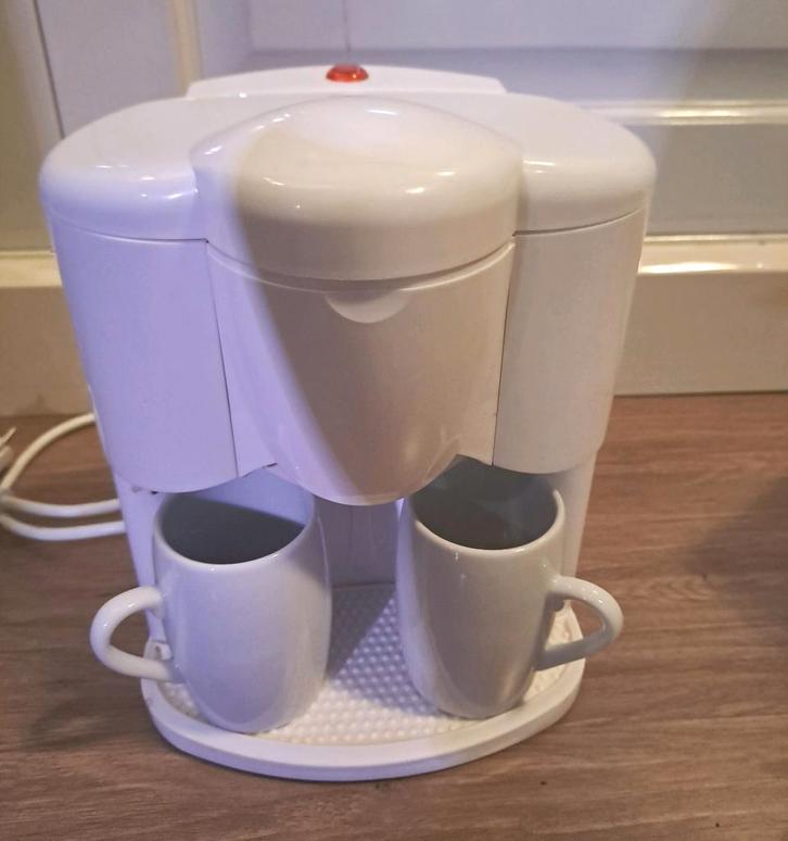 Compact Koffiezetapparaat - Filterkoffie Inclusief 2 Kopjes, Witgoed en Apparatuur, Koffiezetapparaten, Gebruikt, Gemalen koffie