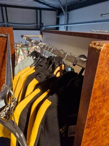 partij kinderkleding nieuw  beschikbaar voor biedingen
