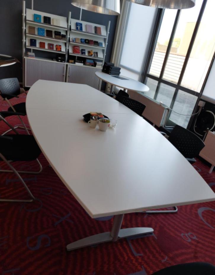 Conferentietafel bootvorm 240x120cm, Huis en Inrichting, Bureaus, Ophalen