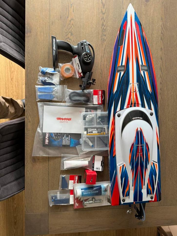 Traxxas spartan sr, Hobby en Vrije tijd, Modelbouw | Boten en Schepen, Gebruikt, Groter dan 1:32, Overige merken, Ophalen