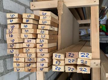 Diverse lengtes latten uitstrooklatten beschikbaar voor biedingen