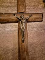 Kruisjes (Muurkruis en Christuskruis), Ophalen of Verzenden, Gebruikt, Beeld(je), Christendom | Katholiek