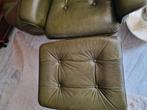 Jaren "70 groen lederen fauteuil + poef, Ophalen, Huis en Inrichting