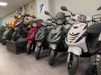 PIAGGIO ZIP NIEUW/JONG GEBRUIKT VOORRADIG, Ophalen, Zo goed als nieuw, Benzine, Zip