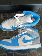 Nike Jordan, Ophalen of Verzenden, Zo goed als nieuw, Schoenen