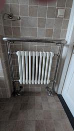 Klassieke nikkel badkamerradiator met ribben, Ophalen, 30 tot 80 cm, Gebruikt, Radiator