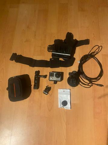 GoPro Hero 4 + Accessoires beschikbaar voor biedingen