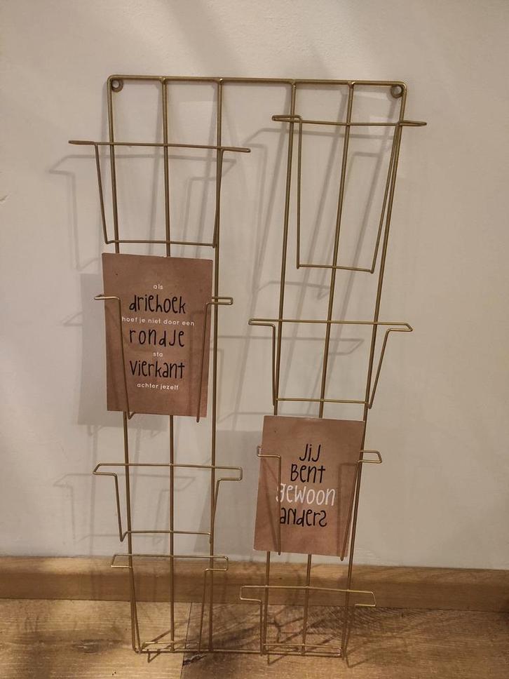 Goudkleurig kaartenrek, Huis en Inrichting, Woonaccessoires | Kapstokken, Gebruikt, Wandkapstok, Minder dan 100 cm, Metaal, Ophalen
