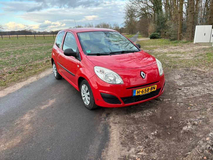 Renault Twingo 1.1 2007 Rood, Nieuwe APK!, Auto's, Renault, Particulier, Benzine, B, Hatchback, Handgeschakeld, Geïmporteerd, Rood