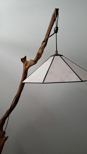Sfeervolle Tiffany Staande Lamp beschikbaar voor biedingen