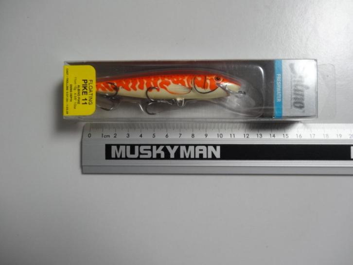 Kunstaas: Salmo Floating Pike 11 pluggen, Watersport en Boten, Hengelsport | Roofvissen, Nieuw, Overige typen, Verzenden