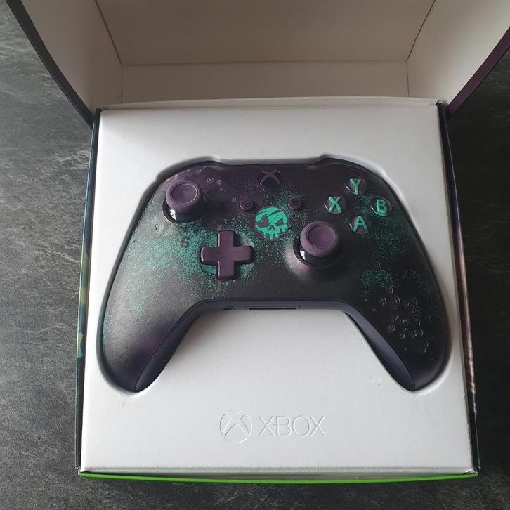 Sea of Thieves Xbox Controller incl. Ferryman pack code, Spelcomputers en Games, Spelcomputers | Xbox | Accessoires, Zo goed als nieuw