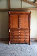 Prachtig antiek mahonie houten biedermeier kabinet.