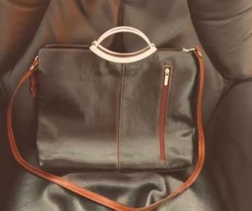 Zwart Lederen “vintage” handtas, Made in Italië beschikbaar voor biedingen