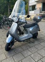 Tym scooter, bijna nieuw! Blauw kenteken €1200, Fietsen en Brommers, Ophalen, Overige modellen, Zo goed als nieuw, Benzine