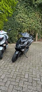 Peugeot speedfight2 70cc, Fietsen en Brommers, Scooters | Peugeot, Ophalen, Zo goed als nieuw, Benzine, Speedfight