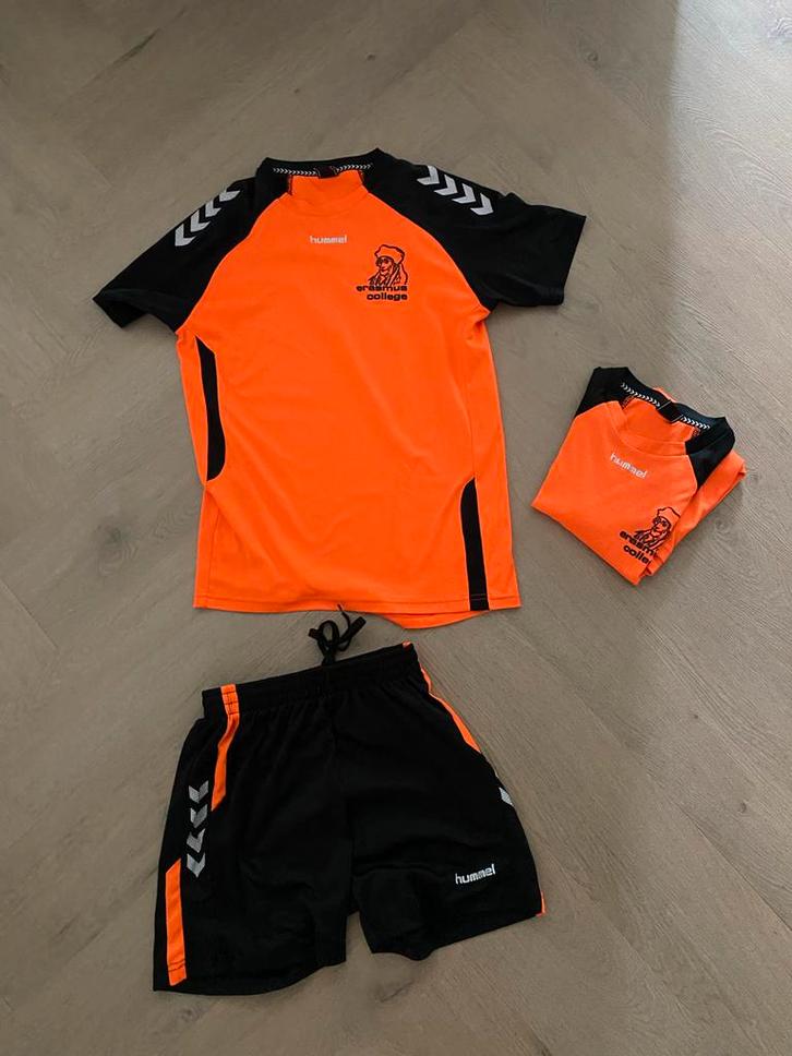 Gymkleding Erasmus College Zoetermeer - Maat 164, Kinderen en Baby's, Kinderkleding | Maat 164, Zo goed als nieuw, Jongen, Setje