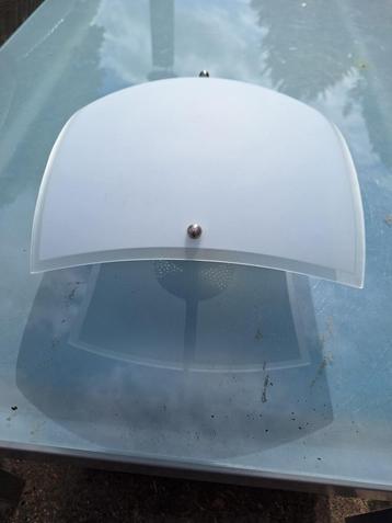 plafondlamp beschikbaar voor biedingen