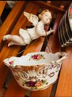 Old country roses ,Royal Albert engelen gezocht, Ophalen