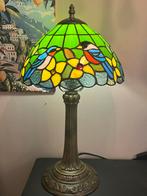 2 beschikbaar Glas in lood tafellamp vogels love birds, Baak, Ophalen of Verzenden, Glas, Minder dan 50 cm