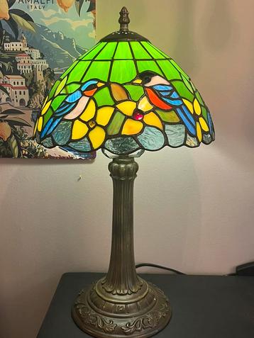 2 beschikbaar Glas in lood tafellamp vogels love birds beschikbaar voor biedingen