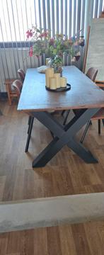 Industriële eettafel met stalen onderstel, Huis en Inrichting, Tafels | Eettafels, Gebruikt, 100 tot 150 cm, Industrieel, Rechthoekig