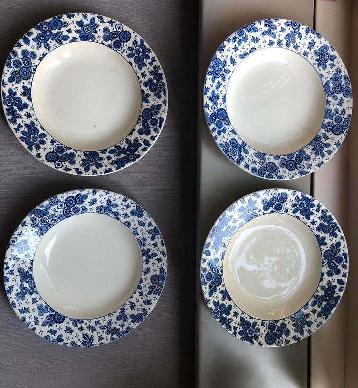 Beatrix servies: 4 diepe borden, Antiek en Kunst, Antiek | Servies los, Ophalen of Verzenden