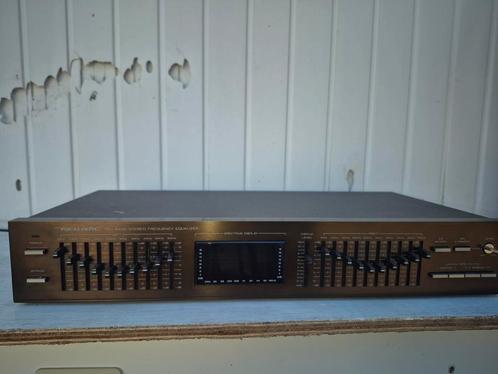 Realistic stereo equalizer en akai equalizer, Audio, Tv en Foto, Versterkers en Receivers, Gebruikt, Minder dan 60 watt, Overige merken