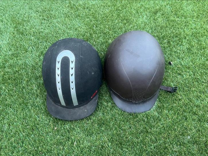 2 paardrijcaps, Dieren en Toebehoren, Paardrijkleding, Cap, Ophalen of Verzenden