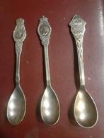 3 theelepeltjes koninklijk huis, Ophalen of Verzenden, Zo goed als nieuw, Nederland, Speld(je) of Lepel(tje)