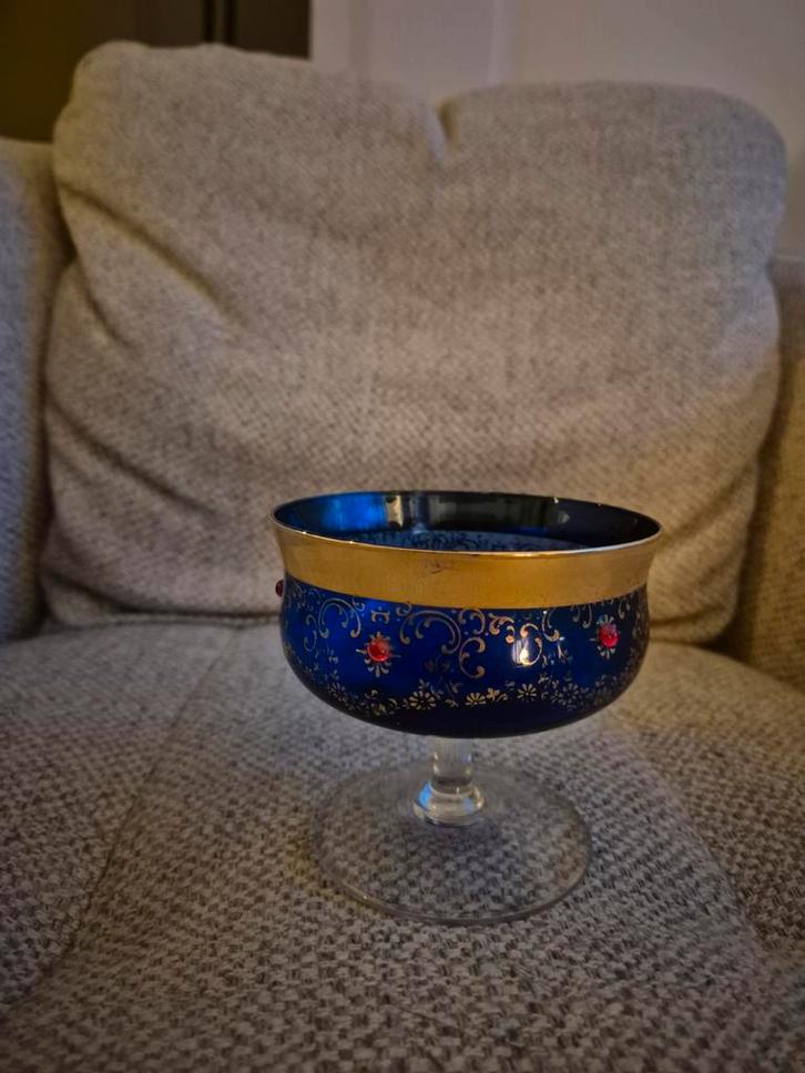 Blauw glazen schaaltje met gouden rand, Antiek en Kunst, Antiek | Glas en Kristal, Ophalen of Verzenden