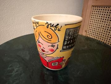 Blond Amsterdam mok juf beschikbaar voor biedingen