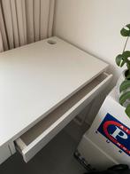 Witte IKEA Micke Bureau - Zo Goed Als Nieuw!, Ophalen, Zo goed als nieuw, Bureau