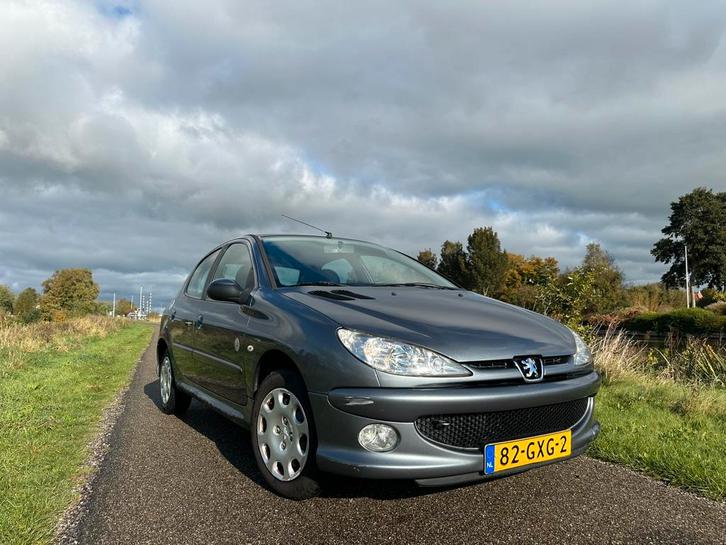 Peugeot 206 Génération NAP 1.4 5D 2008 Grijs met airco, Auto's, Peugeot, Particulier, Benzine, D, Hatchback, Handgeschakeld, Origineel Nederlands