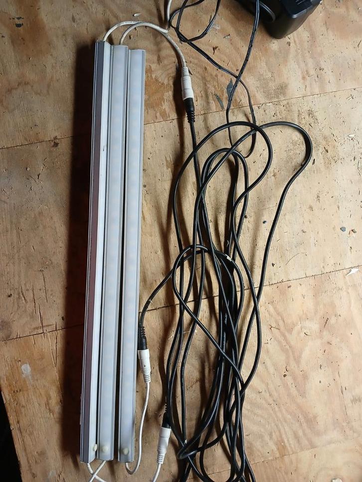 3 LED Lampen - 50cm, Huis en Inrichting, Lampen | Losse lampen, Gebruikt, Led-lamp, Minder dan 30 watt, Overige fittingen, Ophalen of Verzenden