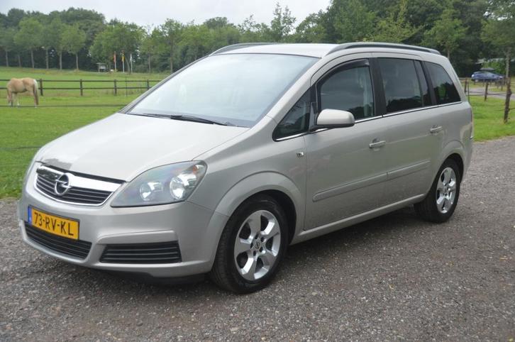 Opel Zafira 2.2 Enjoy Clima Cruise Trekhaak, Auto's, Opel, Bedrijf, Zafira, ABS, Airbags, Airconditioning, Climate control, Cruise Control