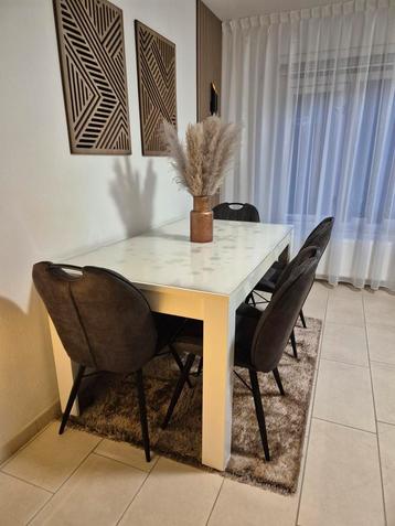 Tafel Hoogglans  wit zgan beschikbaar voor biedingen