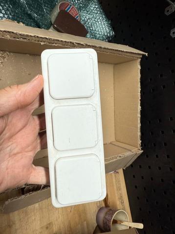 Diverse schak.+ stopcont/dimmers camper (zie advertentie) beschikbaar voor biedingen