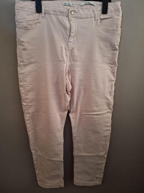 Leuke roze stretch broek van Miss Etam, maat 48, Kleding | Dames, Broeken en Pantalons, Zo goed als nieuw, Maat 46/48 (XL) of groter