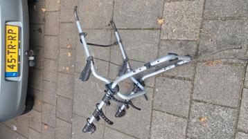 Thule Fietsendrager voor op de achterklep  beschikbaar voor biedingen