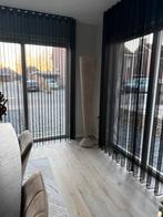 Prachtige bijzondere vloerlamp beige fiberglass beton voet, Ophalen of Verzenden, Zo goed als nieuw