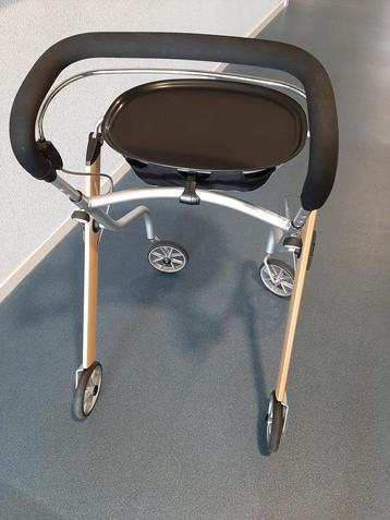 TRUST rollator deluxe beschikbaar voor biedingen