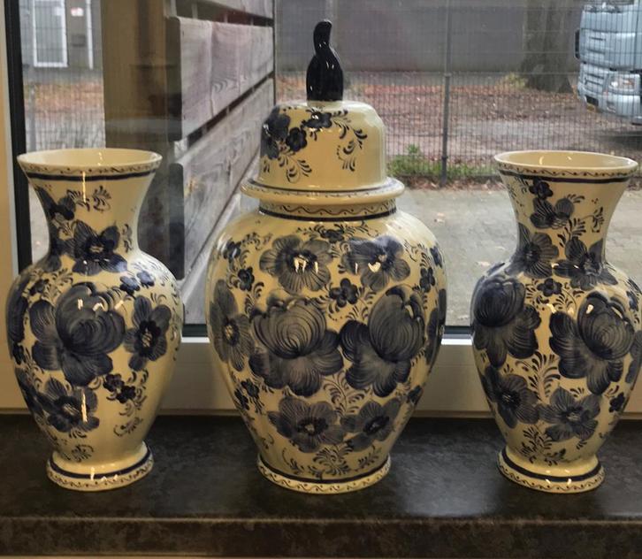 Delfts blauw handbeschilderd groot kaststel, Antiek en Kunst, Antiek | Keramiek en Aardewerk, Ophalen